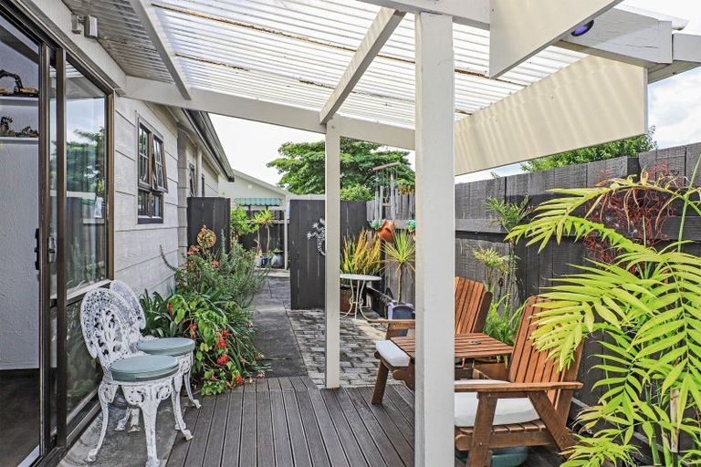 Photo of property in 1/64 Guppy Road, Greenmeadows, Napier, 4112