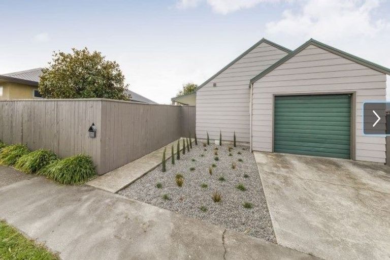 Photo of property in 102 Roberts Line, Kelvin Grove, Palmerston North, 4414
