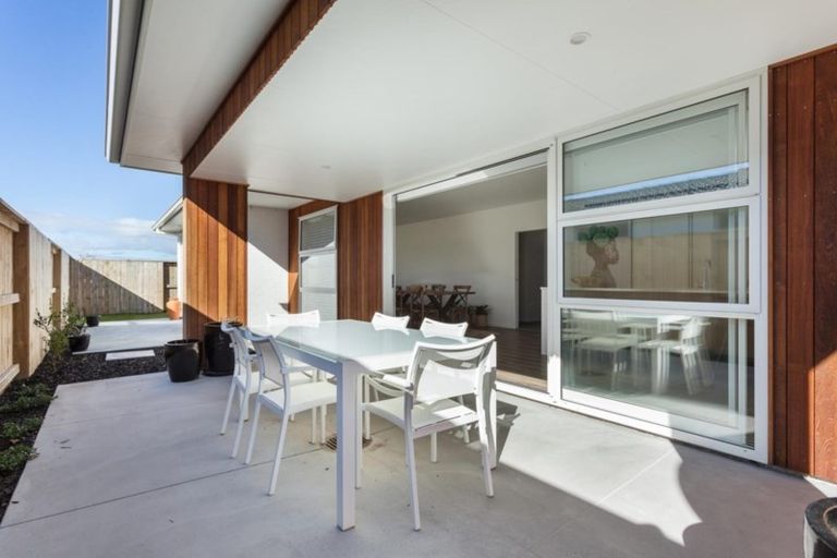 Photo of property in 103 Coast Boulevard, Papamoa Beach, Papamoa, 3118