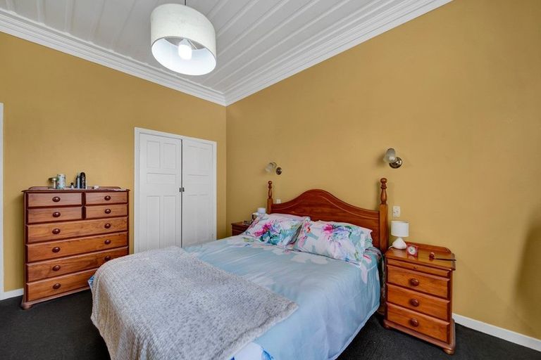 Photo of property in 17 Grey Street, Hawera, 4610