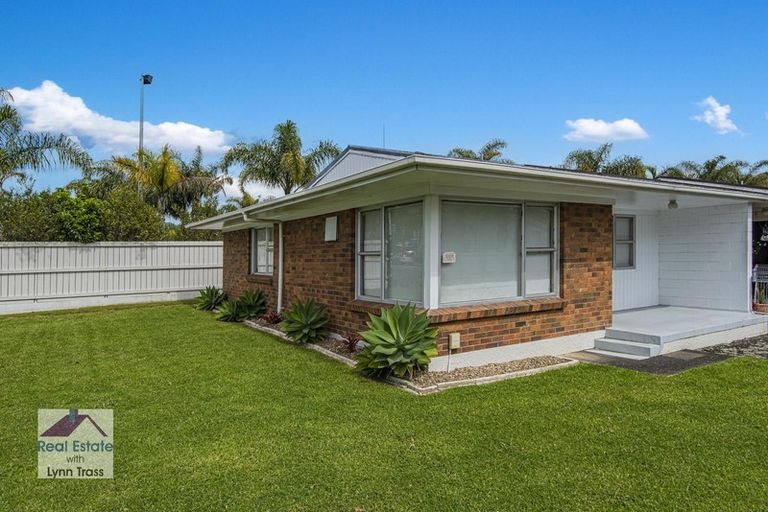 Photo of property in 11a Manse Street, Regent, Whangarei, 0112