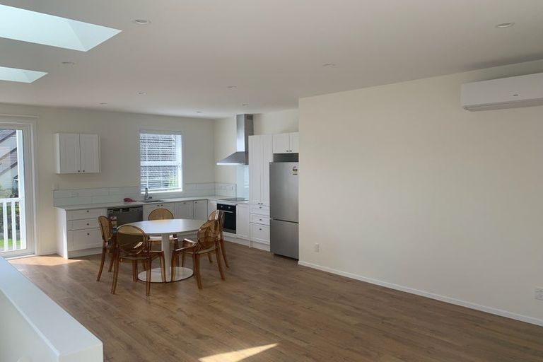 Photo of property in 16a Florence Street, Newtown, Wellington, 6021