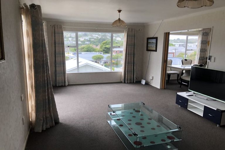 Photo of property in 10 Phillip Street, Johnsonville, Wellington, 6037