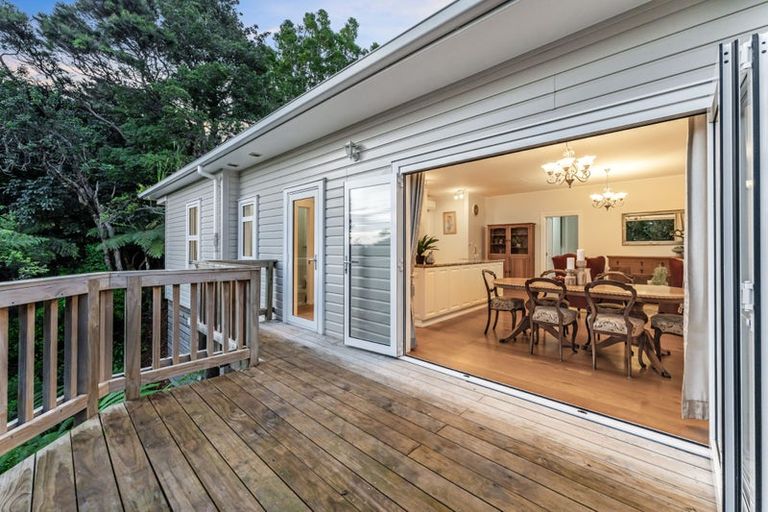 Photo of property in 4 Kereru Grove, Greenhithe, Auckland, 0632