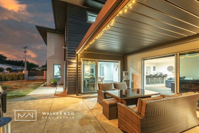 Photo of property in 15 Brentwood Street, Trentham, Upper Hutt, 5018