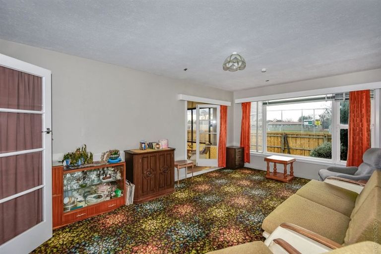 Photo of property in 47 Emlyn Place, Avondale, Christchurch, 8061