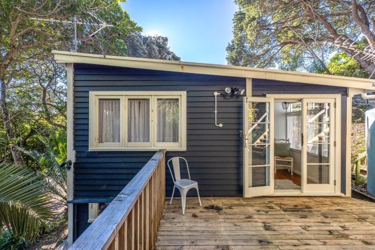 Photo of property in 72 Wharf Road, Ostend, Waiheke Island, 1081