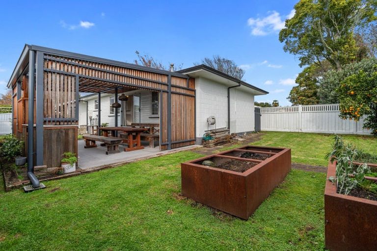 Photo of property in 16 Fairview Place, Te Puke, 3119