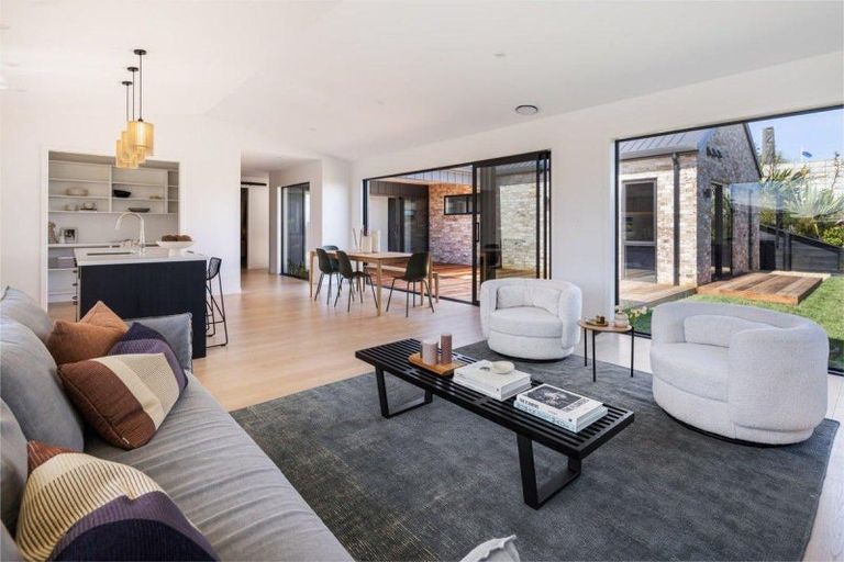 Photo of property in 10 Bosun Place, Flagstaff, Hamilton, 3210