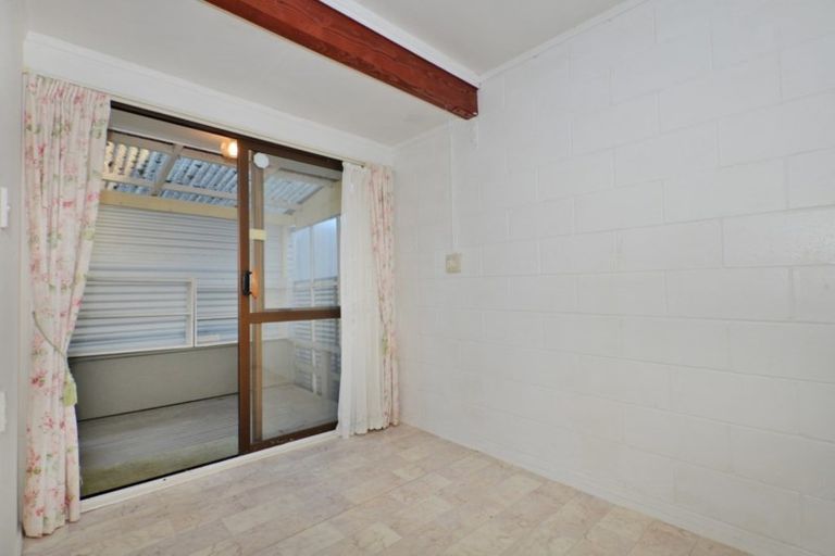 Photo of property in 35 Western Hills Drive, Kensington, Whangarei, 0112