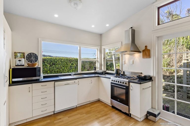 Photo of property in 7 Cam Street, Island Bay, Wellington, 6023