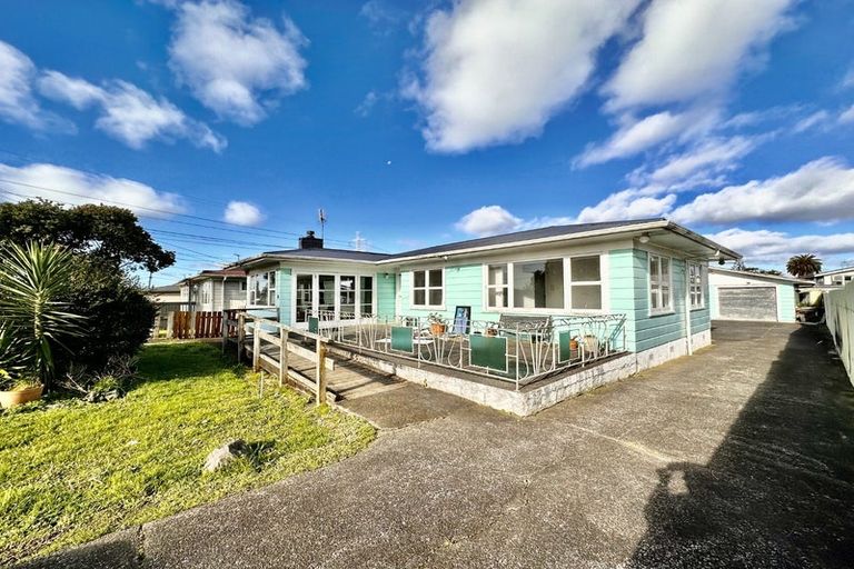 Photo of property in 14 Clayton Avenue, Otara, Auckland, 2023
