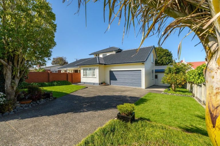 Photo of property in 13 Hillcrest Road, Otumoetai, Tauranga, 3110