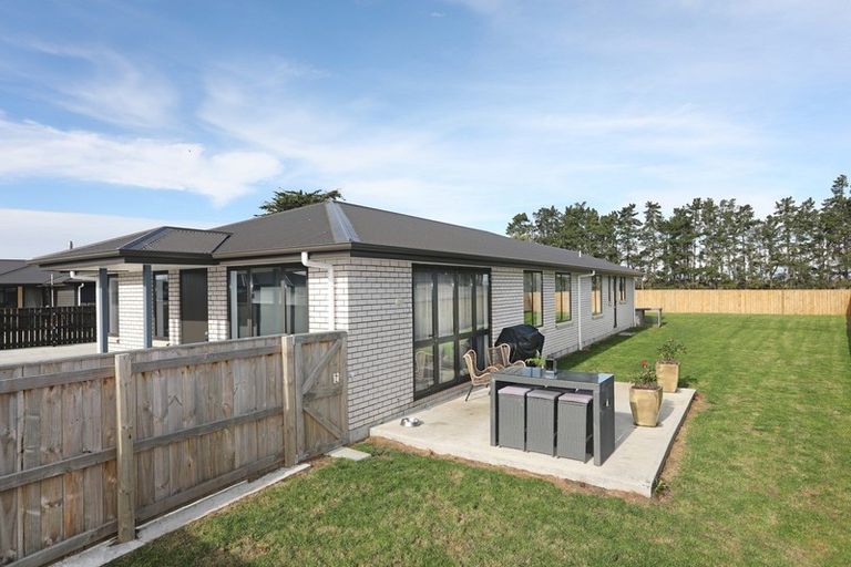 Photo of property in 17 George Street, Bulls, 4818