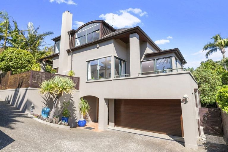 Photo of property in 2/2 The Esplanade, Campbells Bay, Auckland, 0630