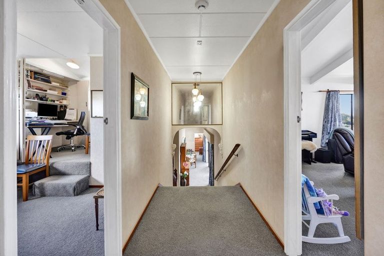 Photo of property in 71 Fantham Street, Hawera, 4610