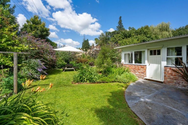 Photo of property in 12 Lismore Street, Lawrence, 9532