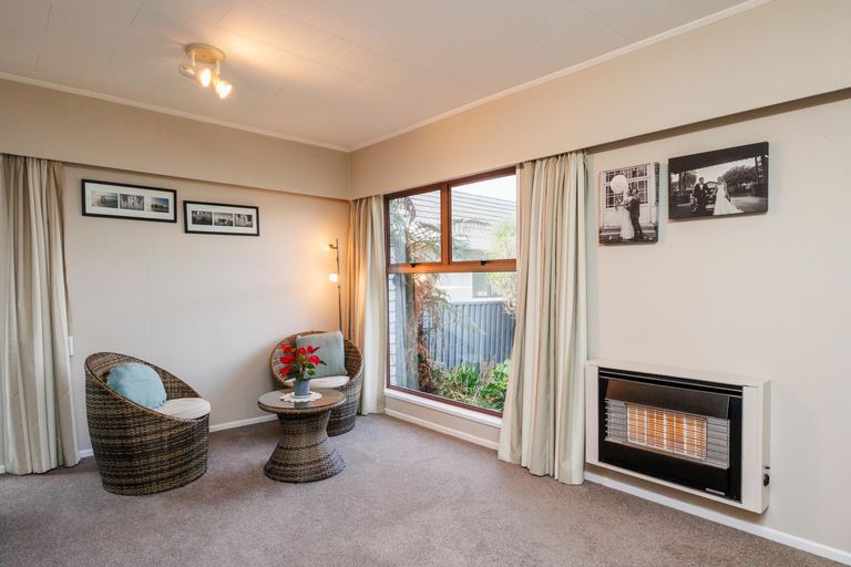 Photo of property in 3 Geraldine Crescent, Cloverlea, Palmerston North, 4412