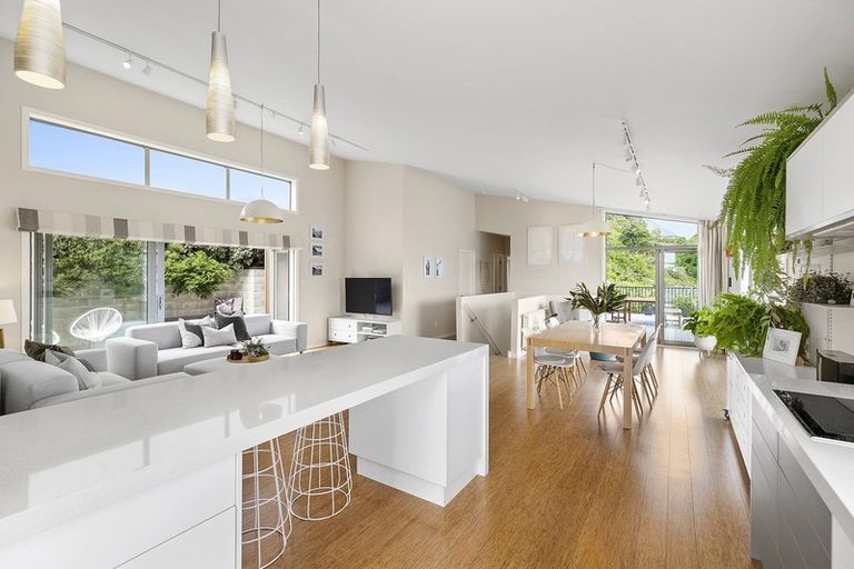 Photo of property in 85e Seatoun Heights Road, Seatoun, Wellington, 6022