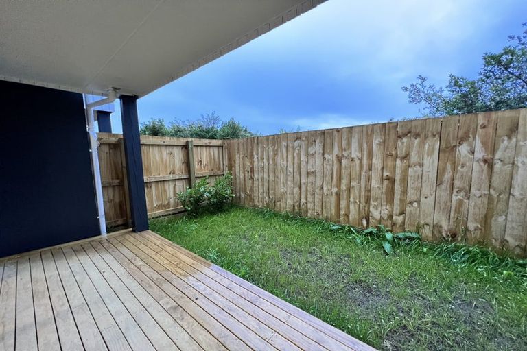 Photo of property in 1/43b Waimumu Road, Massey, Auckland, 0614