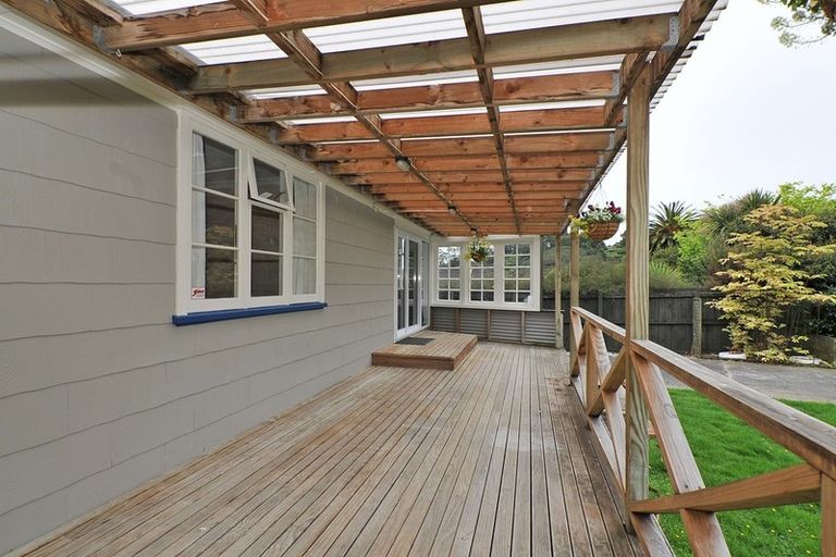 Photo of property in 1 Prebble Grove, Naenae, Lower Hutt, 5011
