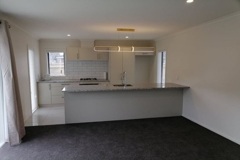 Photo of property in 28 Manor Park Road, Manor Park, Lower Hutt, 5019