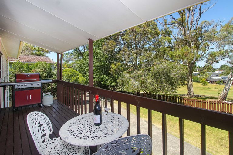 Photo of property in 1/56 Knightsbridge Drive, Forrest Hill, Auckland, 0620