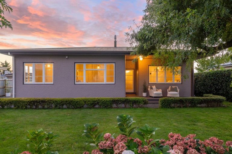 Photo of property in 913 Lawrence Street, Akina, Hastings, 4122