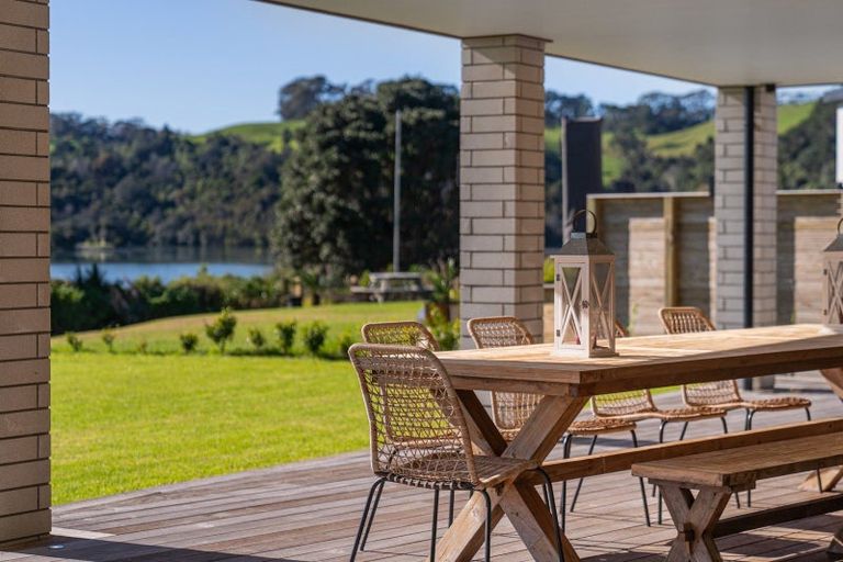 Photo of property in 17 Fred Harsant Drive, Cooks Beach, 3591