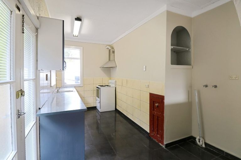 Photo of property in 37 Townsend Road, Miramar, Wellington, 6022