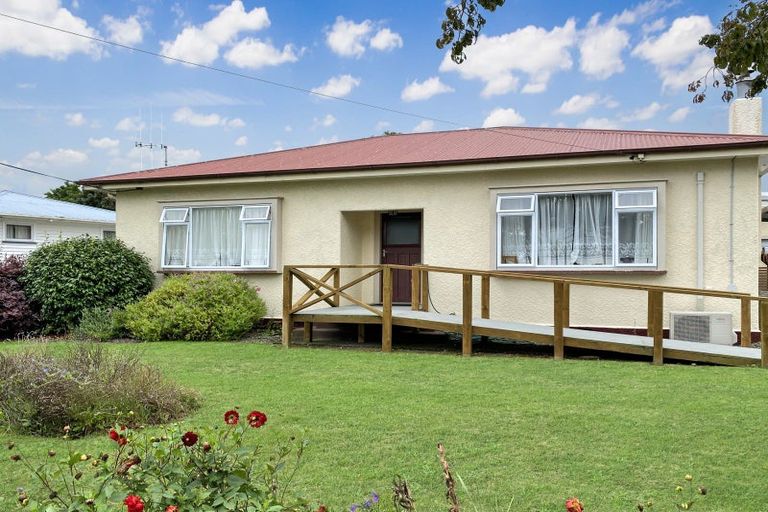 Photo of property in 15 Neptune Street, Dannevirke, 4930