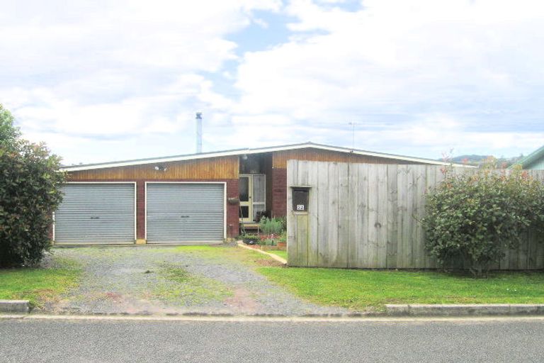 Photo of property in 32 View Road, Hikurangi, 0114