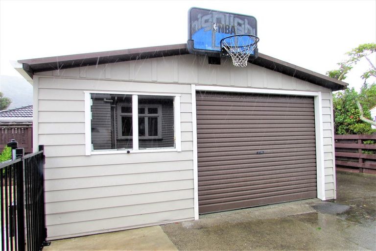 Photo of property in 48 Bauchop Road, Waterloo, Lower Hutt, 5011