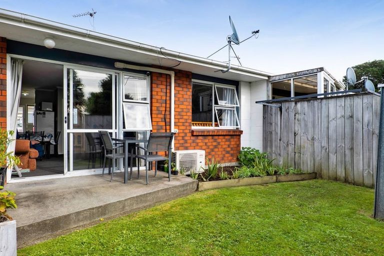 Photo of property in 7/289 Carrington Street, Vogeltown, New Plymouth, 4310