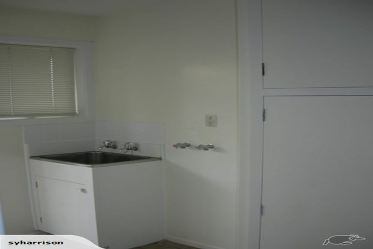 Photo of property in 1/77 Memorial Avenue, Ilam, Christchurch, 8053