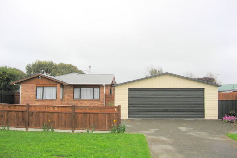 Photo of property in 668 Queen Street East, Levin, 5510