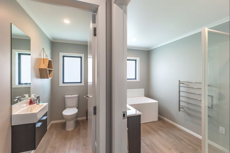 Photo of property in 12 Faydon Close, Ohau, Levin, 5570