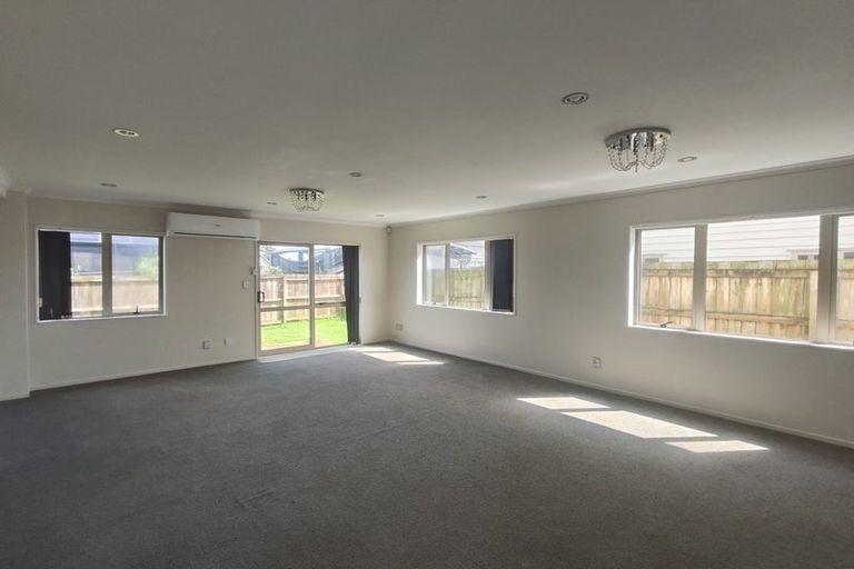Photo of property in 15b Vine Street, Mangere East, Auckland, 2024