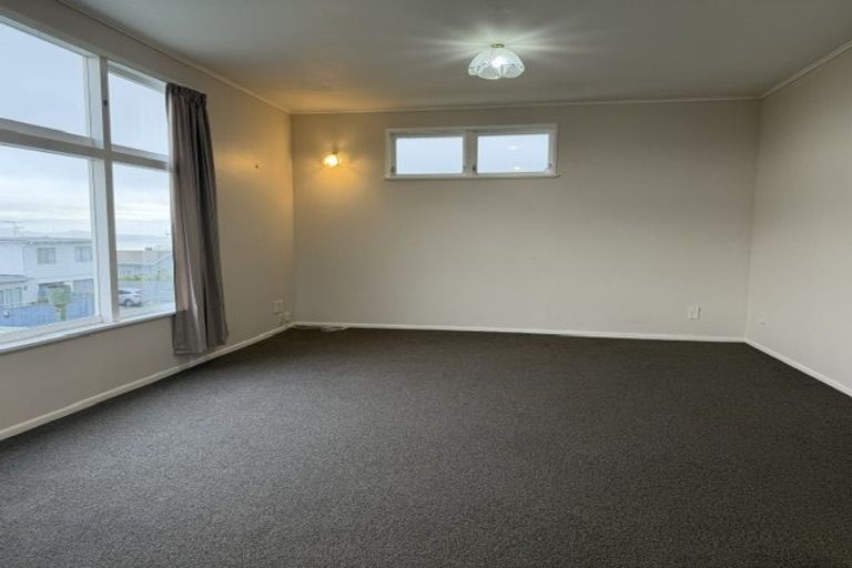 Photo of property in 44 Acacia Avenue, Maungaraki, Lower Hutt, 5010