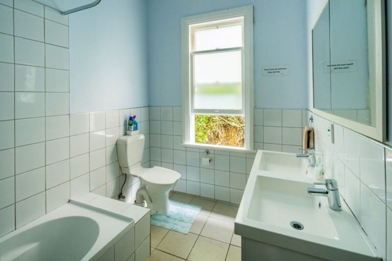 Photo of property in 78 Duncan Terrace, Kilbirnie, Wellington, 6022