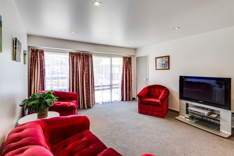 Photo of property in 90 Simla Avenue, Havelock North, 4130