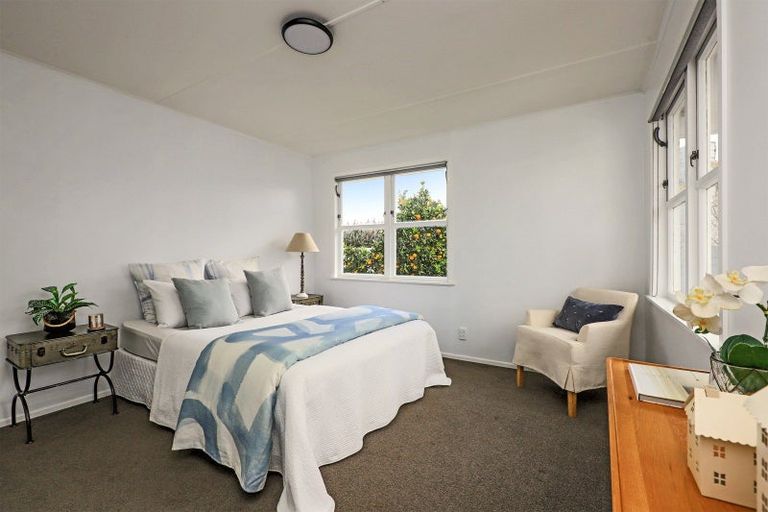 Photo of property in 24 Magdalen Crescent, Pirimai, Napier, 4112