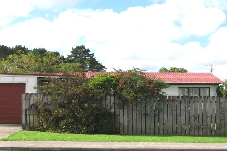 Photo of property in 162 Bruce Mclaren Road, Henderson, Auckland, 0612