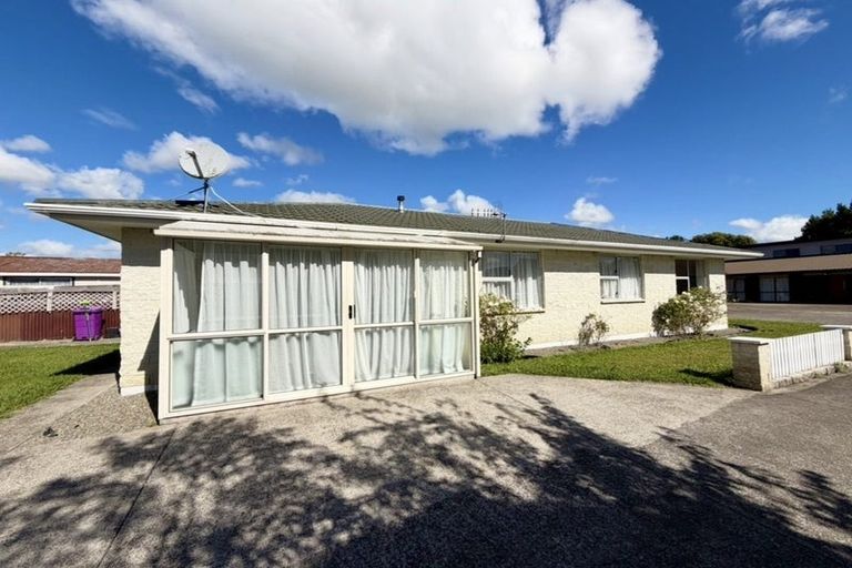 Photo of property in 2 Hill Court, Awapuni, Palmerston North, 4412