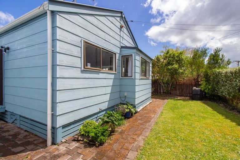 Photo of property in 2 Grayson Avenue, Mangakakahi, Rotorua, 3015