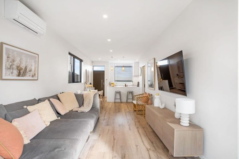 Photo of property in 1 Horomia Road, Karaka, Papakura, 2113