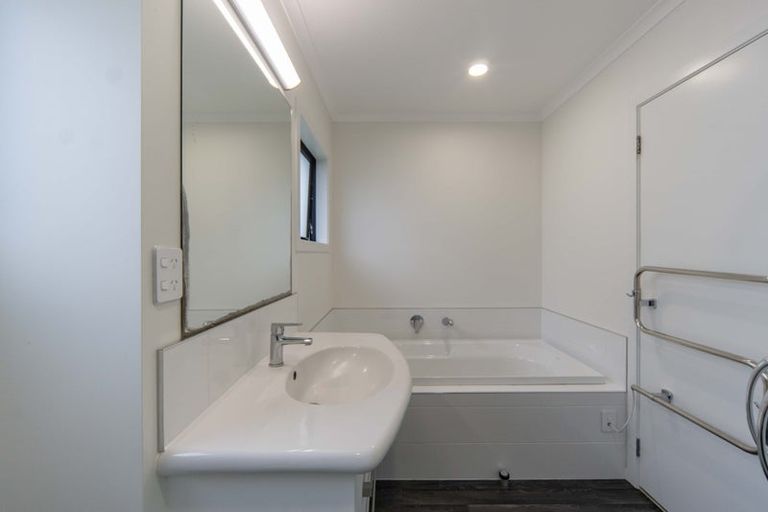 Photo of property in 2/5 The Link, Flagstaff, Hamilton, 3210