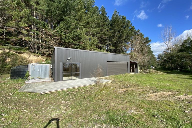Photo of property in 143 Wallace Loop Road, Koputaroa, Shannon, 5571