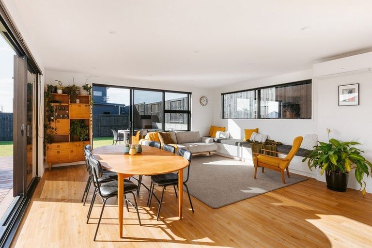 Photo of property in 8 Kuakua Close, Papamoa Beach, Papamoa, 3118