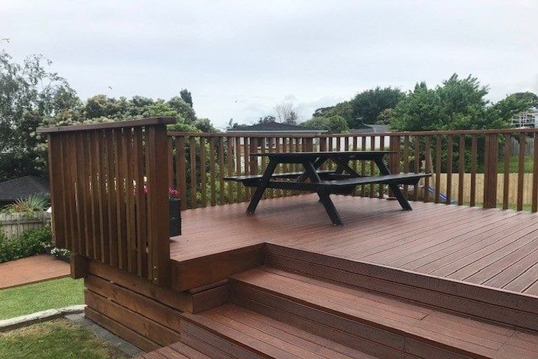 Photo of property in 6 Willoughby Avenue, Howick, Auckland, 2014